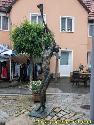 Grimmen - Rückert-Brunnen