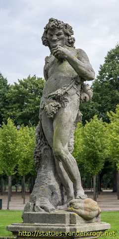 Schwerin - Permoser-Statuen