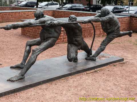 Wismar - Tauziehergruppe