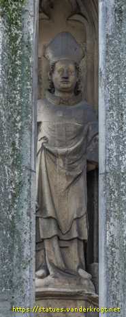 Braunschweig - Heiligenstatuen an der Martinikirche