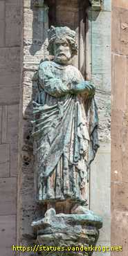 Braunschweig - Heiligenstatuen an der Martinikirche