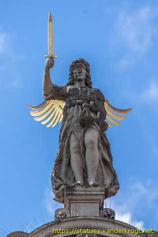Braunschweig - Giebelfiguren am Gewandhaus