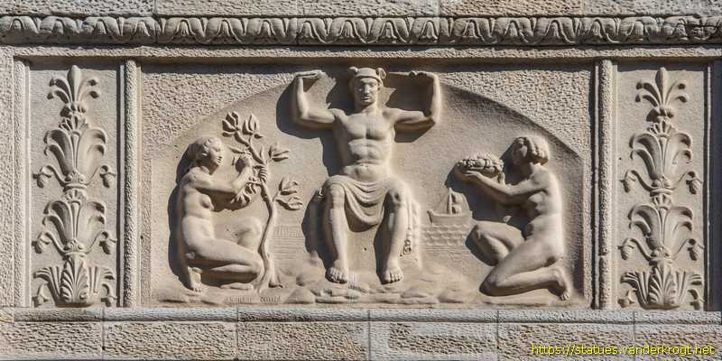 Bochum - Relief des Gottes Merkur