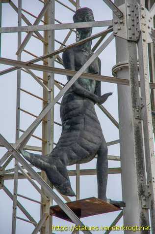 Gronau (Westf.) - Sechs Skulpturen am Van-Delden-Wasserturm