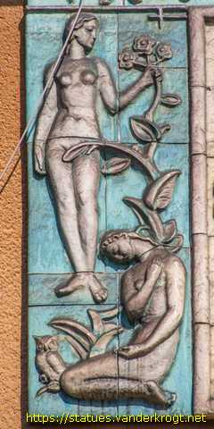 Frechen - Keramisch Relief 'Sonnenuhr'