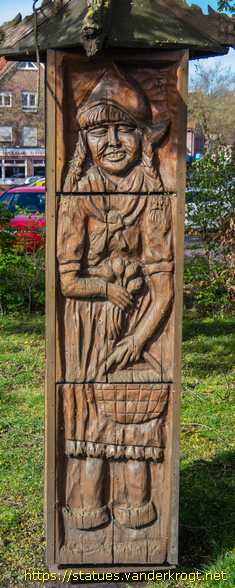 Epe - Vierfachrelief aus Holz