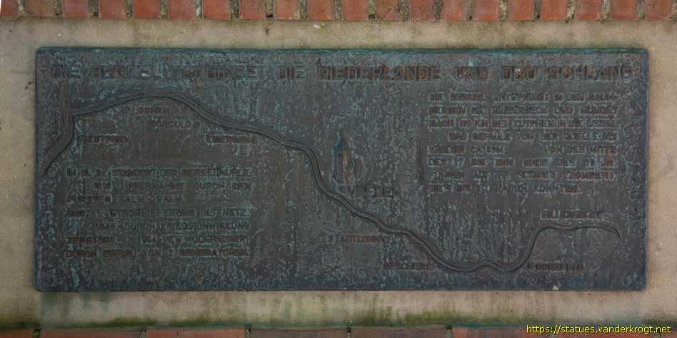 Vredem - DIe Berkel verbindet die Niederlande und Deutschland