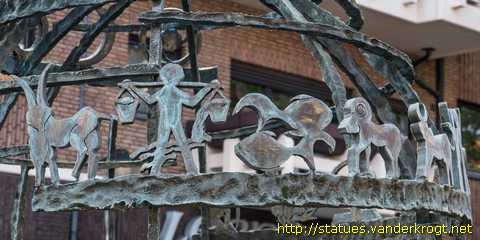 Werne - Moormann-Brunnen mit Lebensbaum