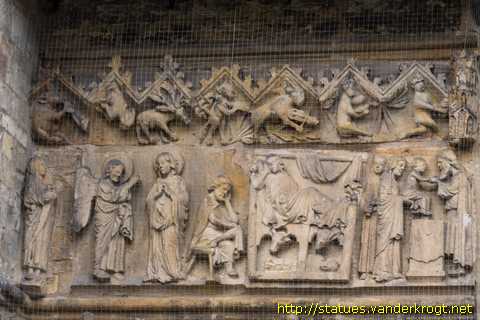 Paderborn - Heiligenstatuen am Dom
