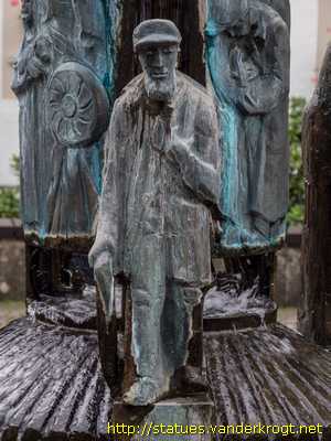 Schlangen - Dorfbrunnen