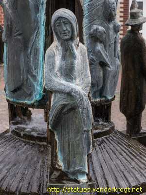 Schlangen - Dorfbrunnen