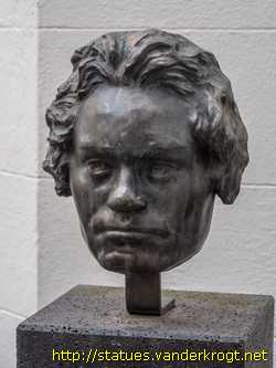 Bonn - Fünf Beethoven-Büsten