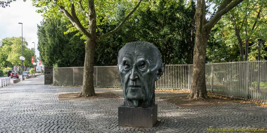 Bonn -Konrad Adenauer-Denkmal
