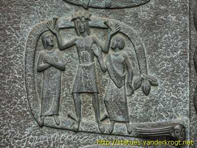 Bad Godesberg - Bronzetür der Marien-Kirche