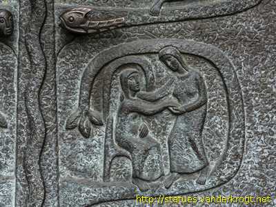 Bad Godesberg - Bronzetür der Marien-Kirche