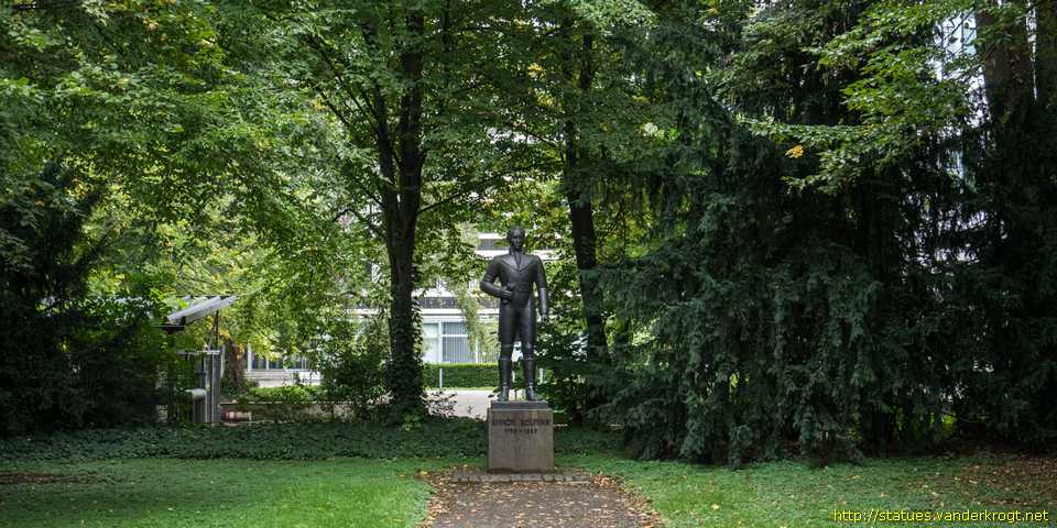 Bonn - Simón Bolívar