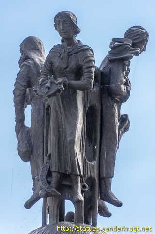 R#252;then - Marktbrunnen