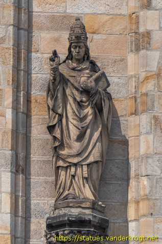 Gelsenkirchen-Buer - Heiligenstatuen an der St.-Urbanus-kirche