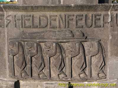 Koblenz - Wein- oder Traubenträgerbrunnen