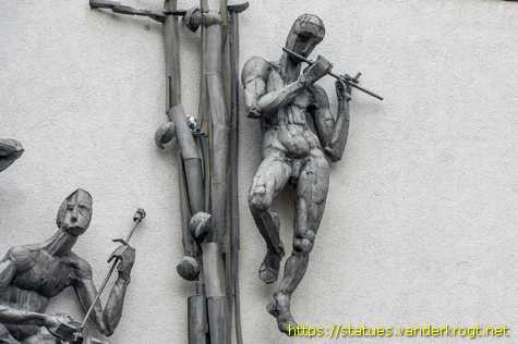 Halberstadt - Wandbild Musik, Tanz und Kunst