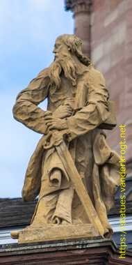 Saarbrücken - Skulpturen an der Ludwigskirche