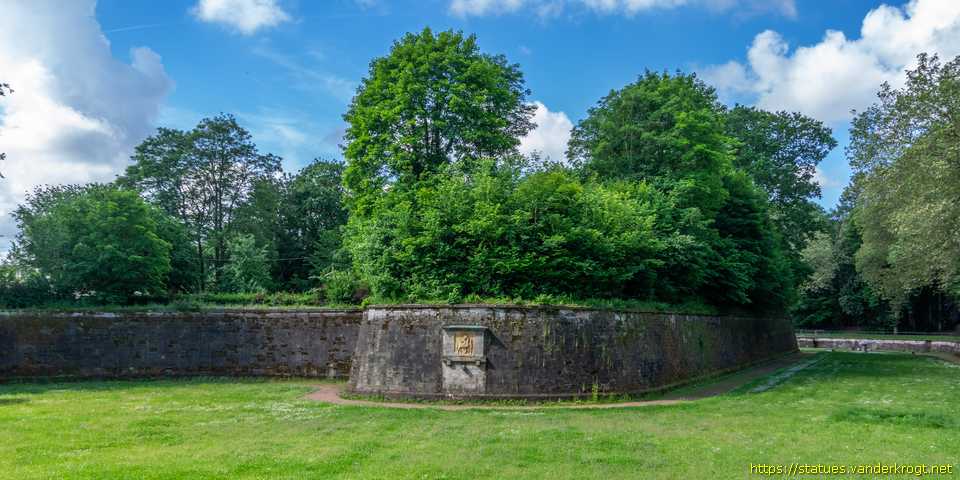 Saarlouis - Kriegerdenkmal 1914-18