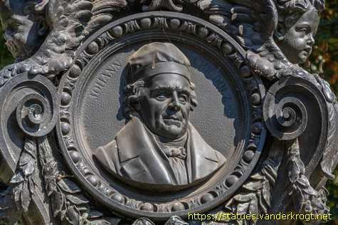 Leipzig - Denkmal für Direktoren der Ratsfreischule