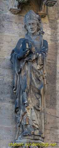 Erfurt - Heiligenstatuen an der Hohen Domkirche St. Marien