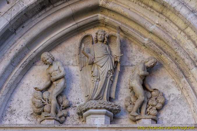 Mühlhausen - Heiligenstatuen an der Marienkirche