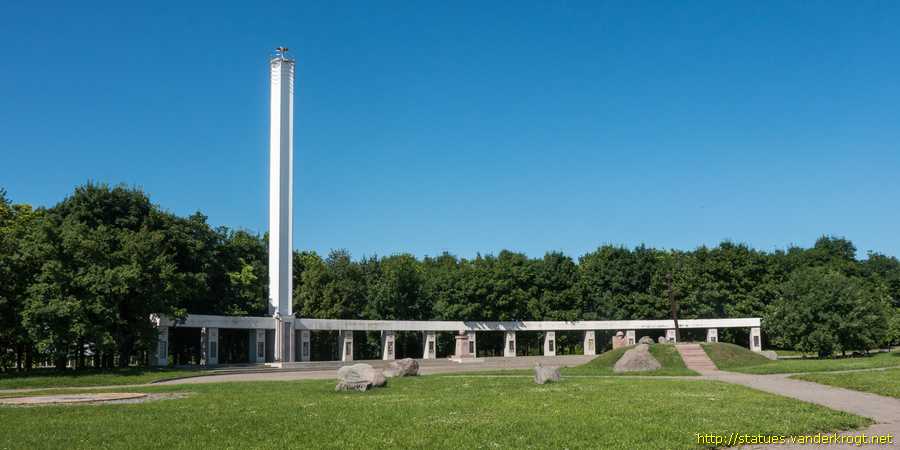 Tallinn - Mälestusmärk 'K�igile Eestlastele II maailmas�jas'