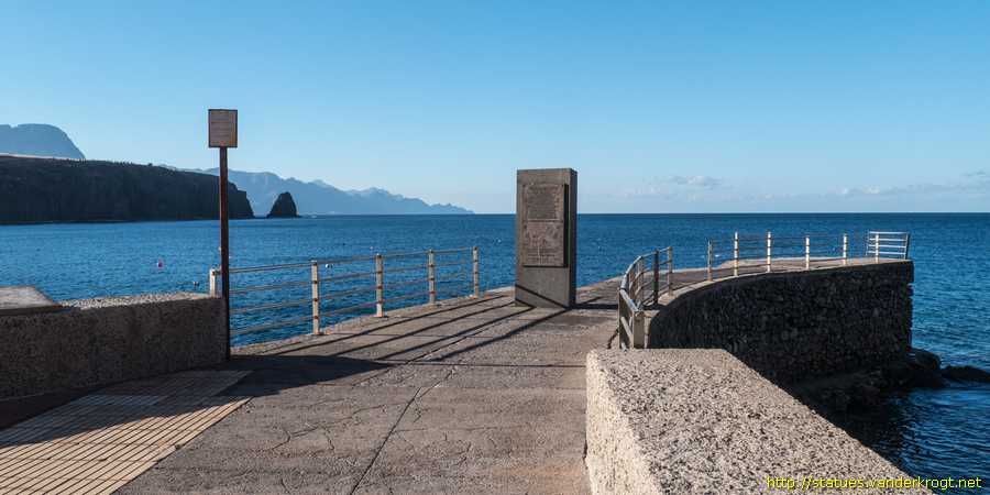 Sardina (del Norte) - Monument en el Punta de Sardina