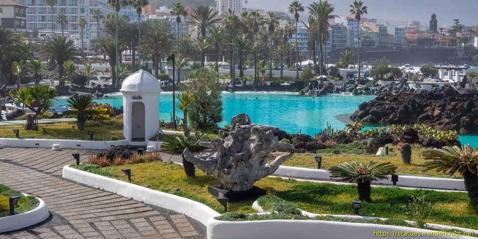 Puerto de la Cruz - Monumento a Wilhelm Reich