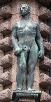 Helsinki - Wuorion talon julkisivuveistokset