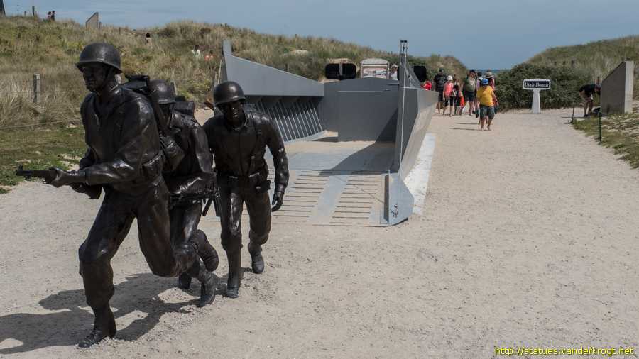 Sainte-Marie-du-Mont - Le monument Higgins-Boat