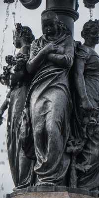 Cherbourg-Octeville - Fontaine Mouchel: Les quatre saisons