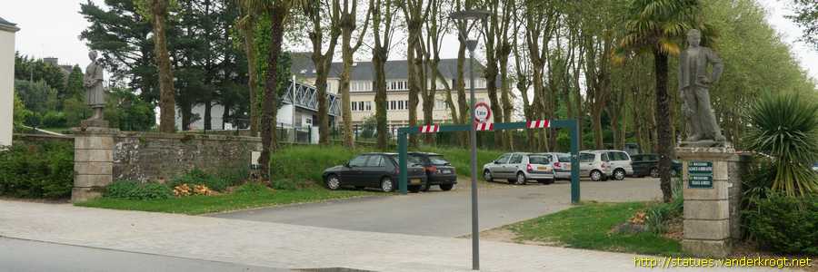 Pontivy / La paysanne et le paysan de Pontivy