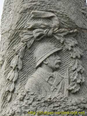 Quintin - Monument aux morts 1914-18