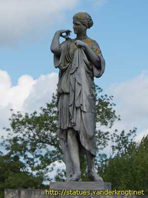 Eu / Diane Chasseresse, Apollon du Belvédère et Diane de Gabies