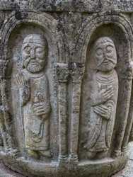Barentin - Potiche sculptée