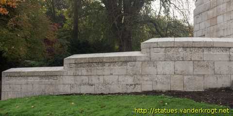 Cambrai - Monument aux morts 1914-18