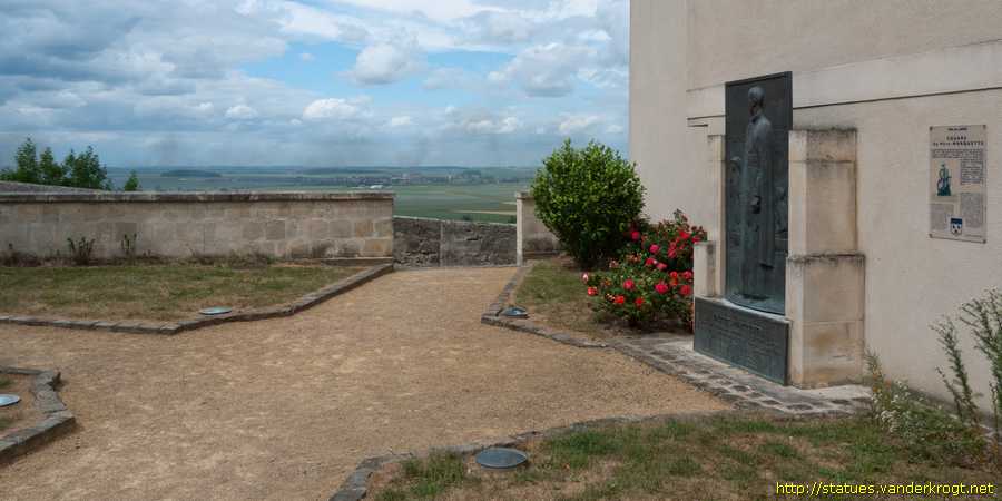 Laon / Jacques Marquette