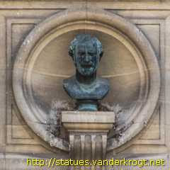 Chantilly - Huit bustes antiques