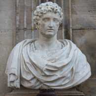 Chantilly - Dix bustes des empereurs romains