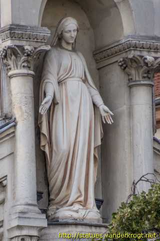 Lyon - Saint Charles Borromée et deux Vierges