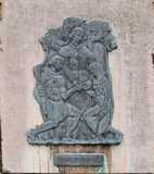 Click for larger photo in separate window