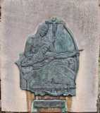 Click for larger photo in separate window
