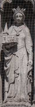 London - Queen Eleanor Memorial Cross