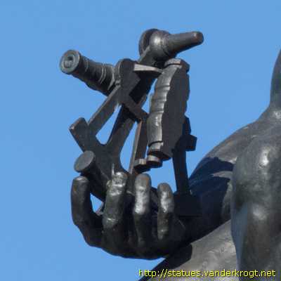 Newport - Casnewydd / Merchant Navy Memorial - Navigator