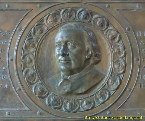 Saint David's - Tyddewi / David Howell