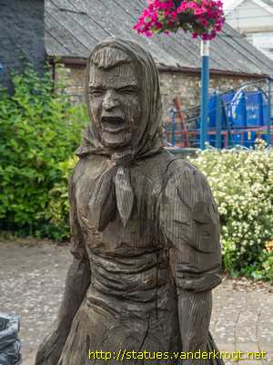 Saint Clears - Sancl�r / Rebecca Riots Sculpture